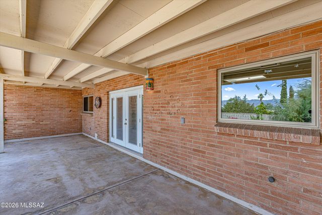9021 E Sierra Street, Tucson, AZ 85710