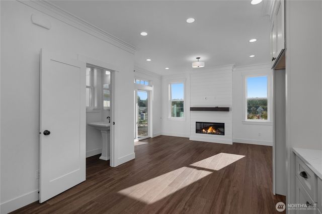 4 Springboard Street, Pacific Beach, WA 98571