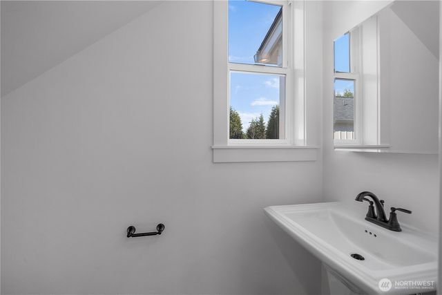 4 Springboard Street, Pacific Beach, WA 98571