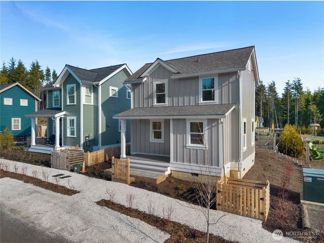 4 Springboard Street, Pacific Beach, WA 98571