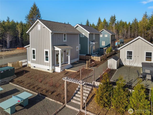 4 Springboard Street, Pacific Beach, WA 98571