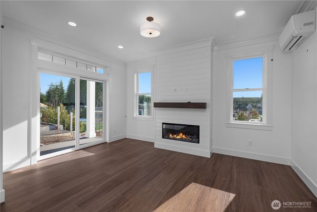 4 Springboard Street, Pacific Beach, WA 98571