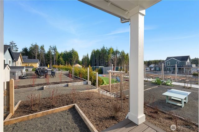 4 Springboard Street, Pacific Beach, WA 98571