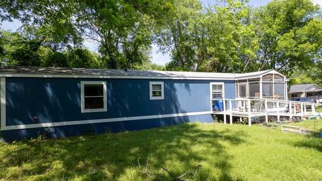 120 Huling Drive, Azle, TX 76020