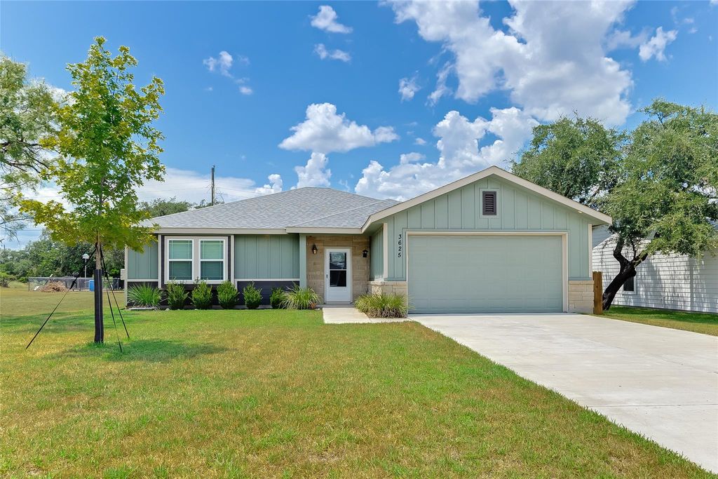 3625 Sagebrush TRL, Kingsland, TX 78639