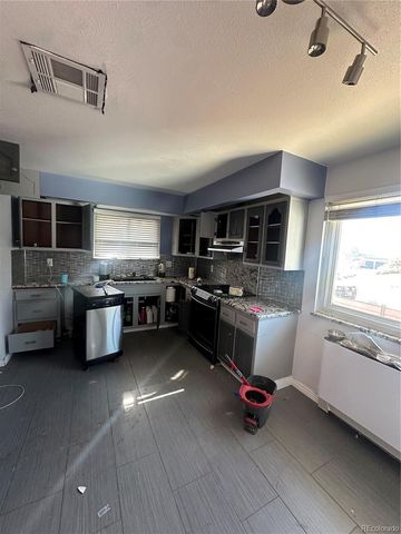 7963 W 62nd Way, Arvada, CO 80004