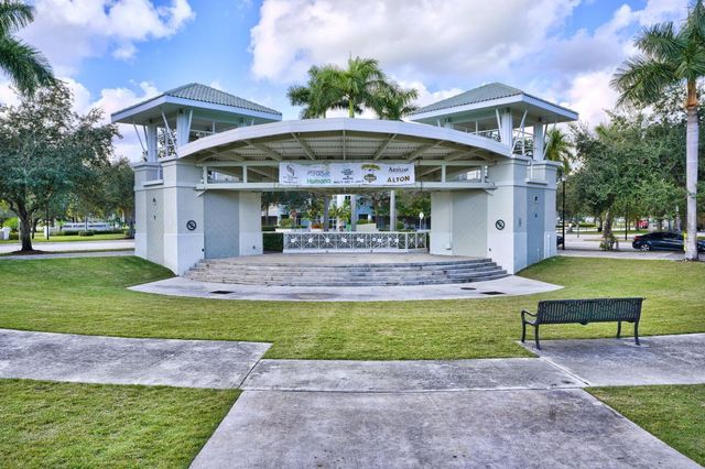 142 Ennis Lane, Jupiter, FL 33458