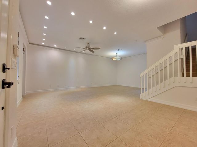 142 Ennis Lane, Jupiter, FL 33458