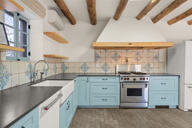 2347 Botulph Road, Santa Fe, NM 87505