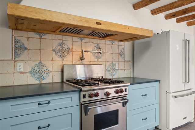 2347 Botulph Road, Santa Fe, NM 87505