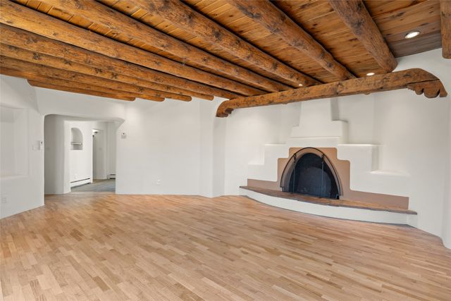2347 Botulph Road, Santa Fe, NM 87505