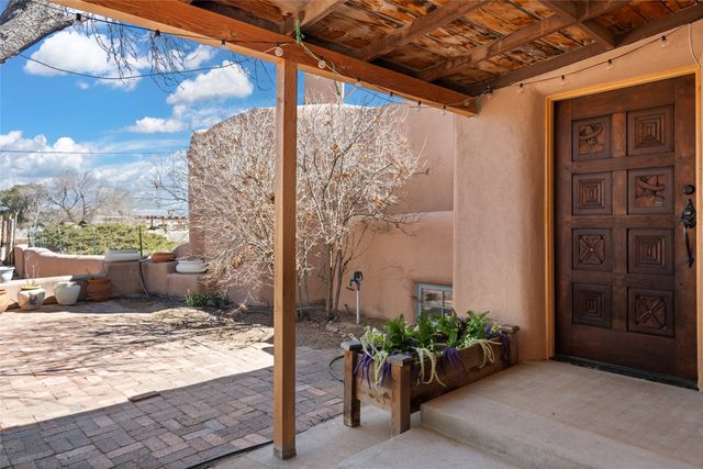 2347 Botulph Road, Santa Fe, NM 87505