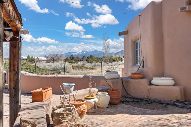 2347 Botulph Road, Santa Fe, NM 87505