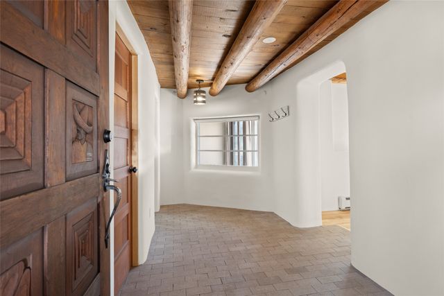 2347 Botulph Road, Santa Fe, NM 87505