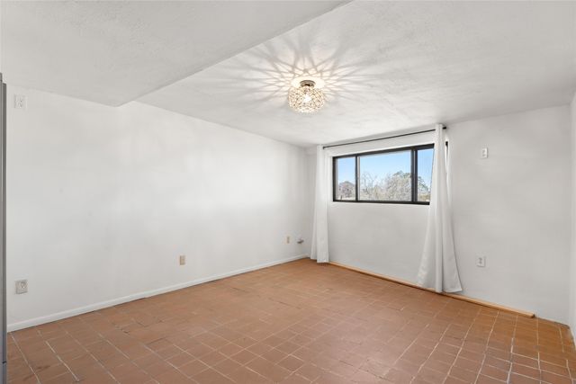 2347 Botulph Road, Santa Fe, NM 87505