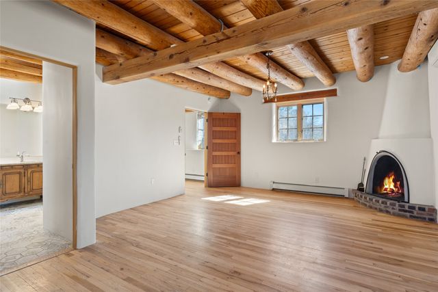 2347 Botulph Road, Santa Fe, NM 87505