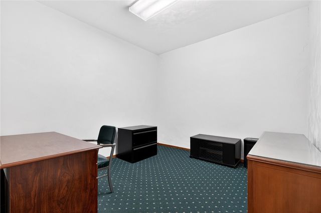 210 E 5th Ave, Tarentum, PA 15084