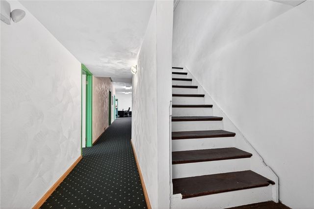 210 E 5th Ave, Tarentum, PA 15084