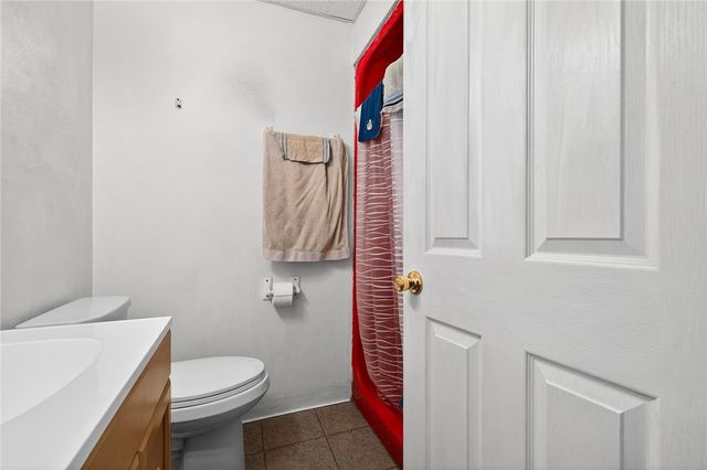 210 E 5th Ave, Tarentum, PA 15084