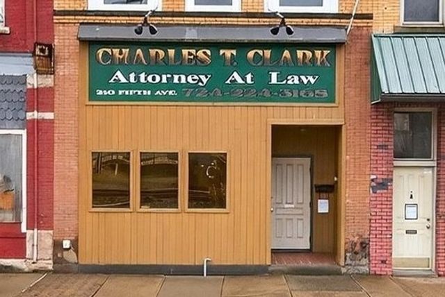 210 E 5th Ave, Tarentum, PA 15084