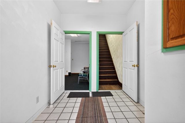 210 E 5th Ave, Tarentum, PA 15084