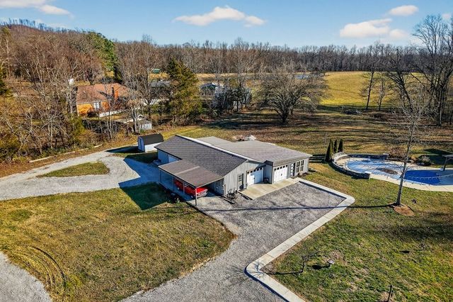6081 Buck Mountain Rd, Cookeville, TN 38506