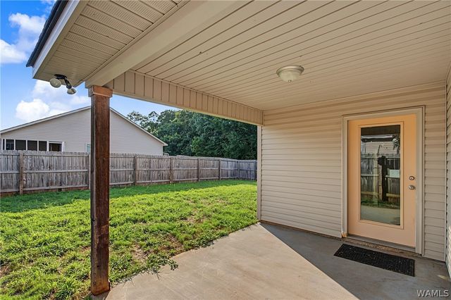 16347 Creek, Moundville, AL 35474