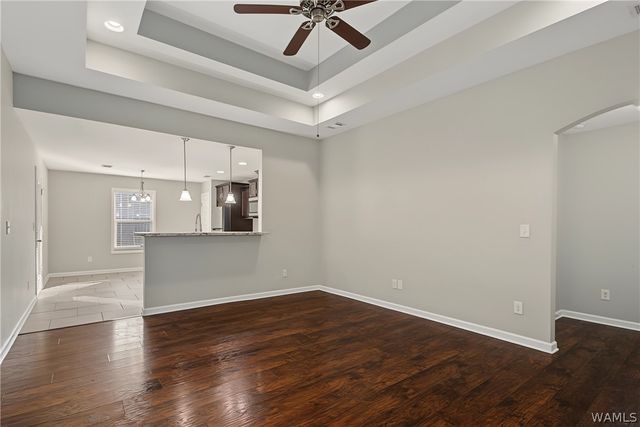 16347 Creek, Moundville, AL 35474