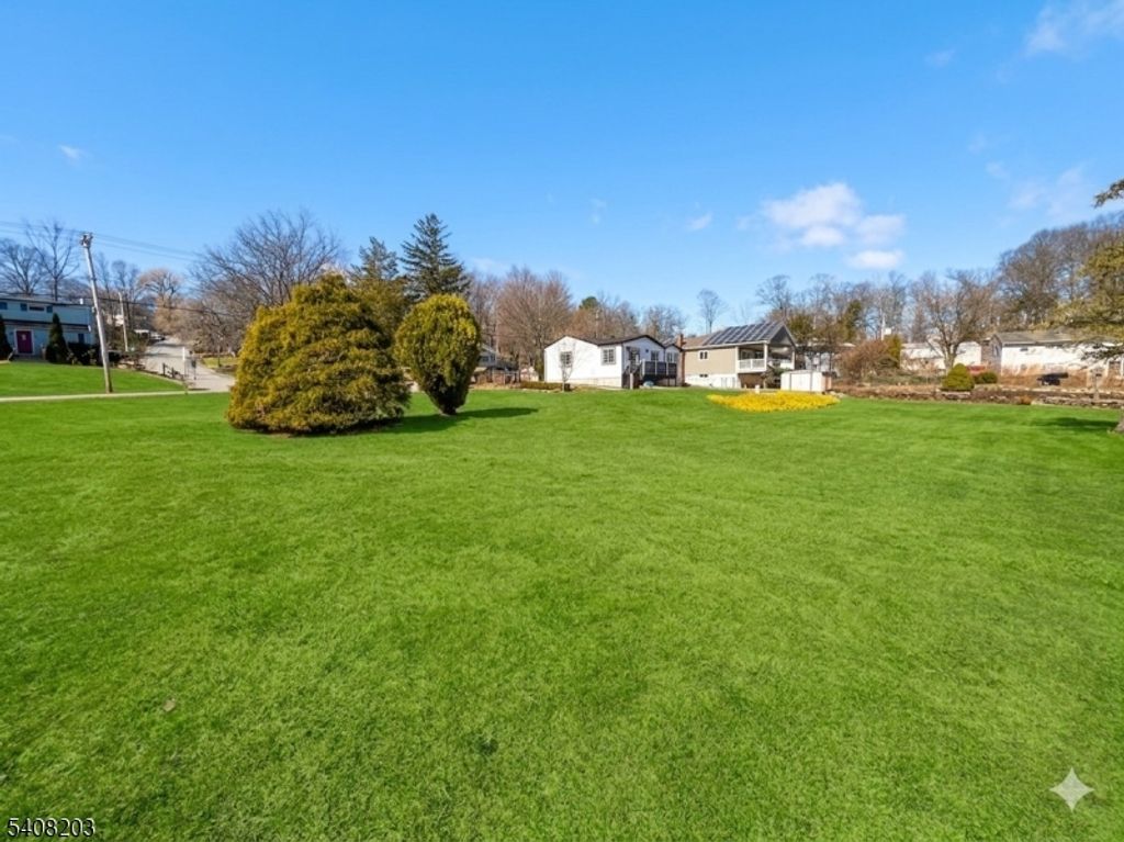 502 Otterhole Rd, West Milford Twp., NJ 07480 — photo 5