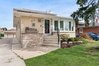 4600 W 101st Street, Oak Lawn, IL 60453