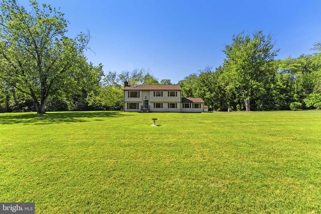 7200 N STARCREST DR, Warrenton, VA 20187