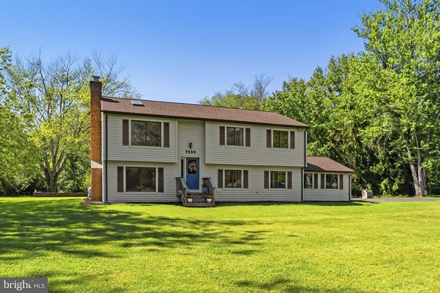 7200 N STARCREST DR, Warrenton, VA 20187