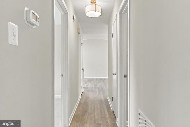 7200 N STARCREST DR, Warrenton, VA 20187