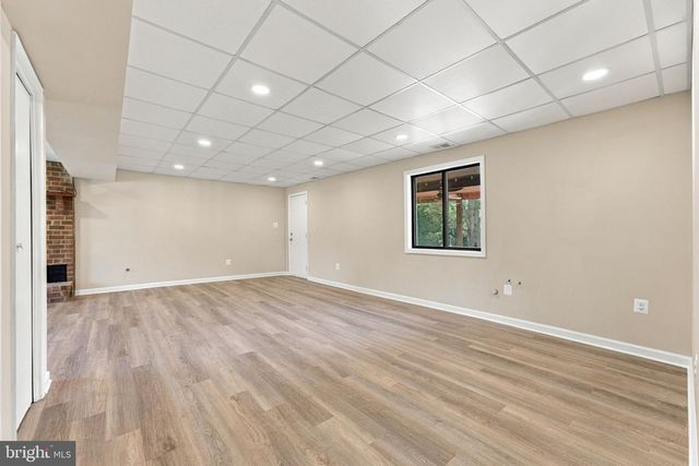 7200 N STARCREST DR, Warrenton, VA 20187