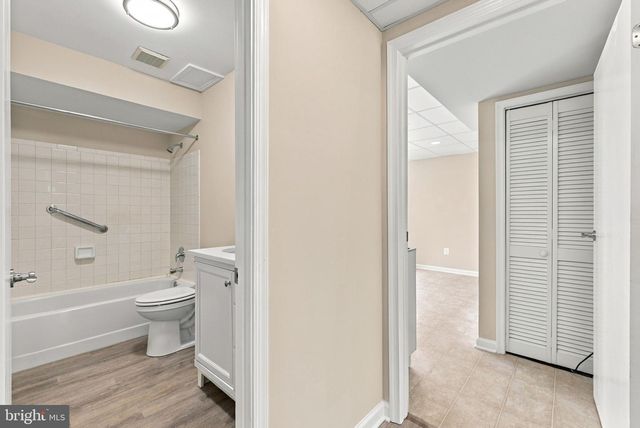 7200 N STARCREST DR, Warrenton, VA 20187