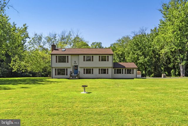 7200 N STARCREST DR, Warrenton, VA 20187