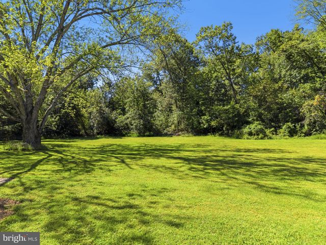 7200 N STARCREST DR, Warrenton, VA 20187