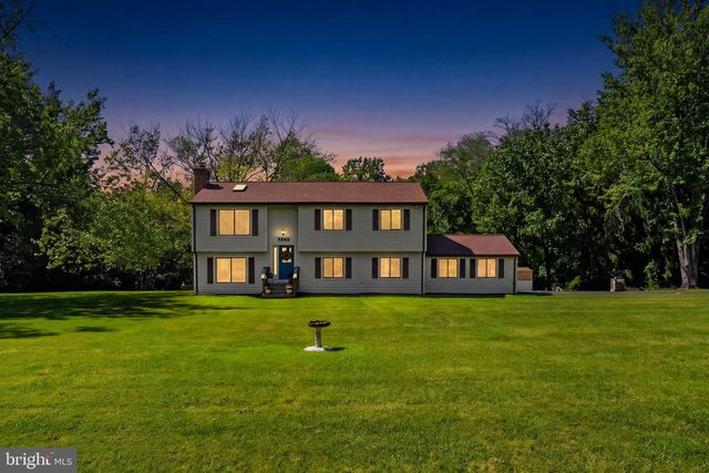7200 N STARCREST DR, Warrenton, VA 20187