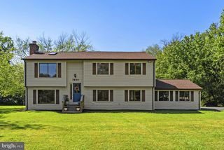 7200 N STARCREST DR, Warrenton, VA 20187