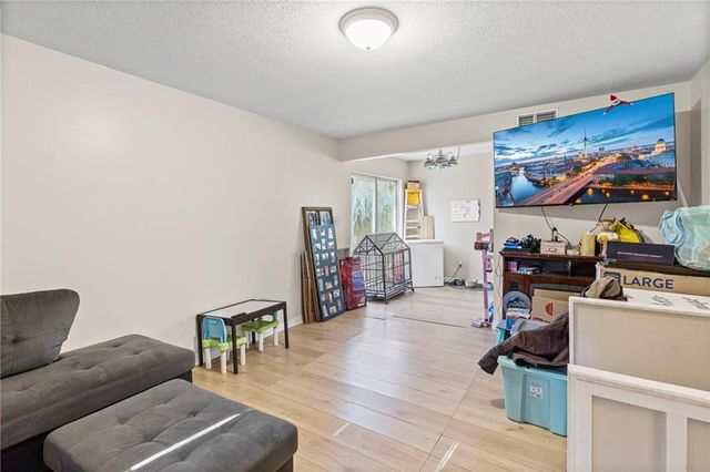 7880 Sharon Drive, Mobile, AL 36619