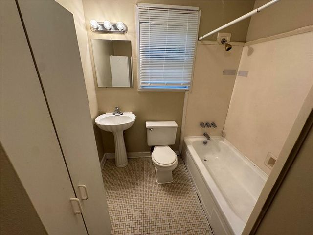 4670 Rosewood Drive, Mobile, AL 36608