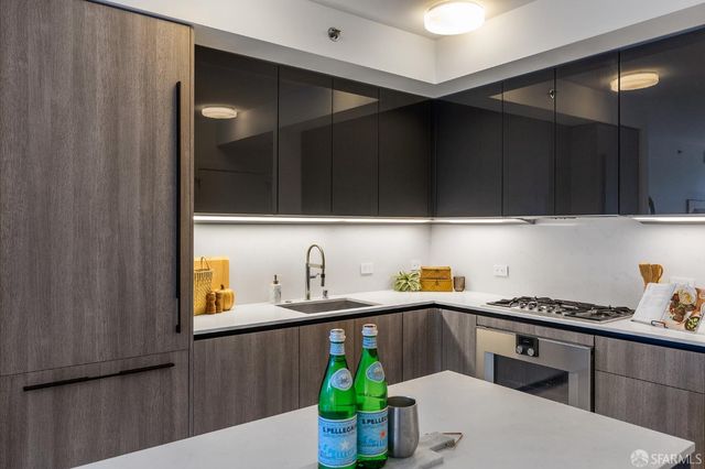 338 Main Street 8H, San Francisco, CA 94105