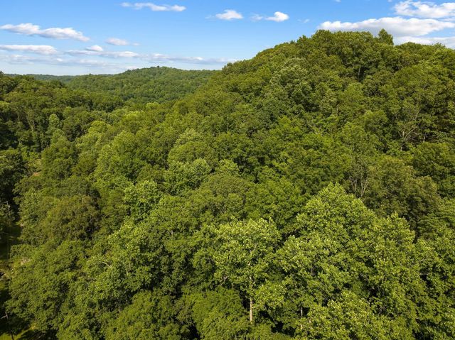 22 Deer Wood Tr, Pegram, TN 37143