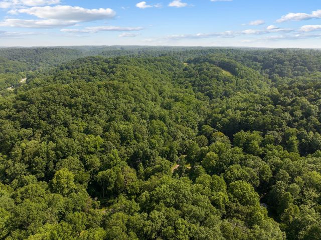 22 Deer Wood Tr, Pegram, TN 37143