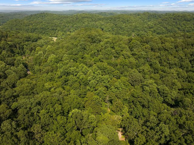 22 Deer Wood Tr, Pegram, TN 37143