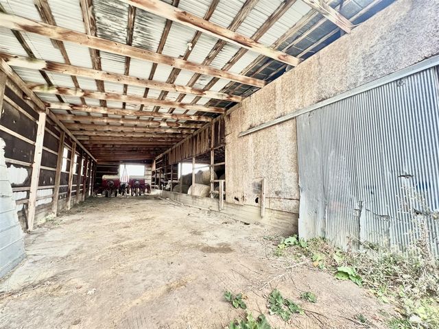 3240 E Reading Road, Osseo, MI 49266