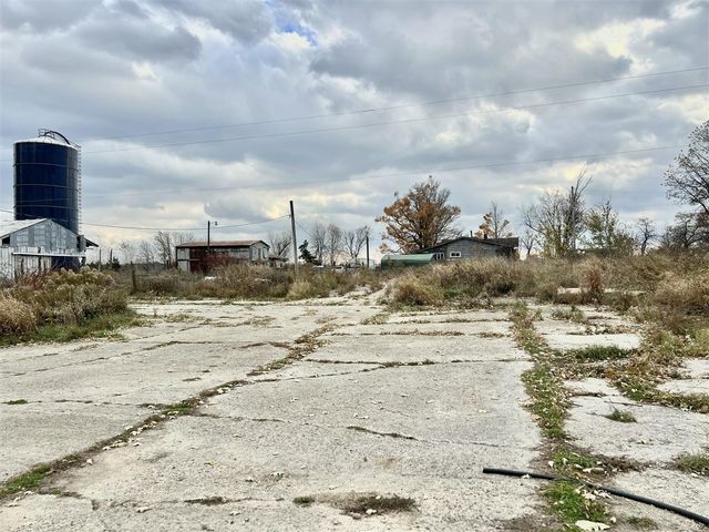 3240 E Reading Road, Osseo, MI 49266