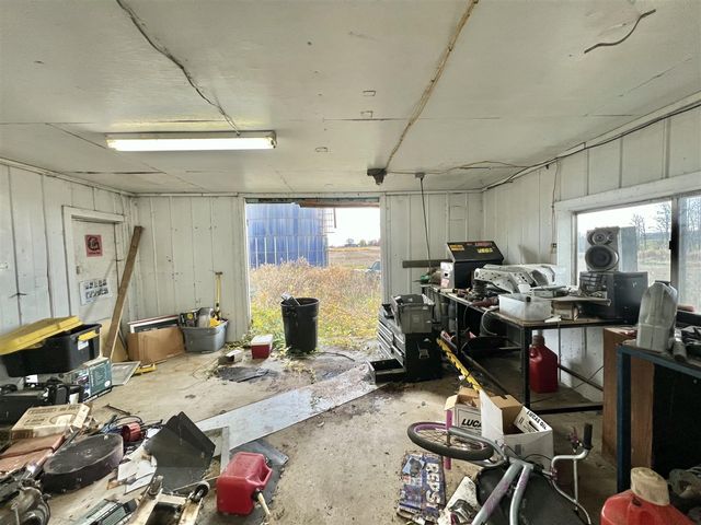 3240 E Reading Road, Osseo, MI 49266