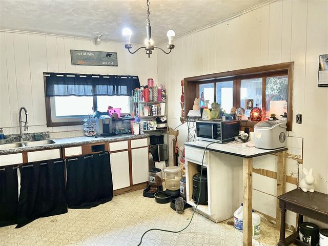 3240 E Reading Road, Osseo, MI 49266