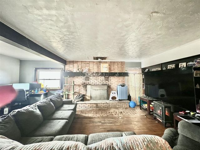 3240 E Reading Road, Osseo, MI 49266